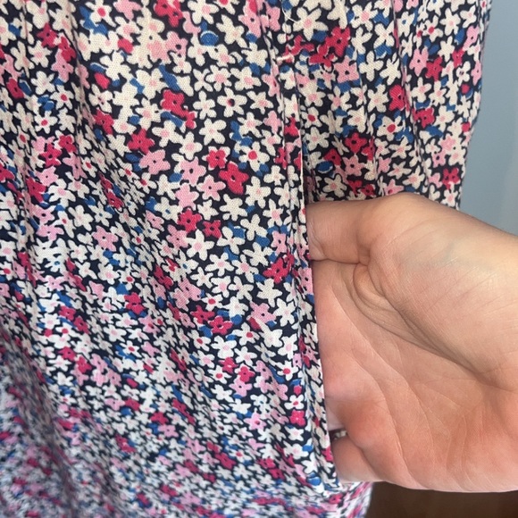 GAP Floral Midi Dress in Pink and White - Picture 6 of 8